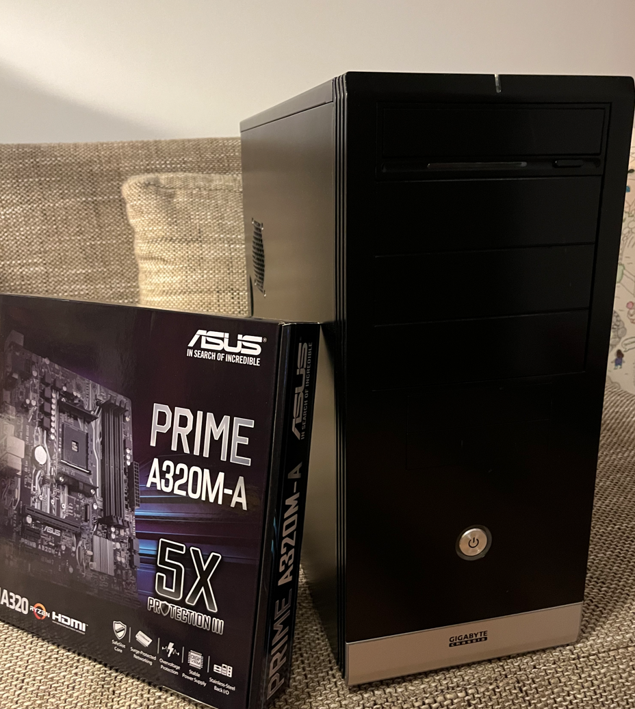 PC: 16 GB DDR4, SSD + 1TB HDD