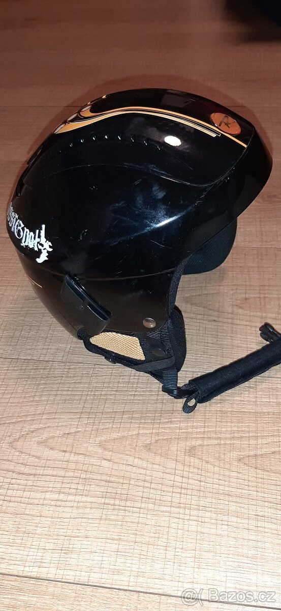 DĚTSKÁ LYŽAŘSKÁ HELMA ROSSIGNOL