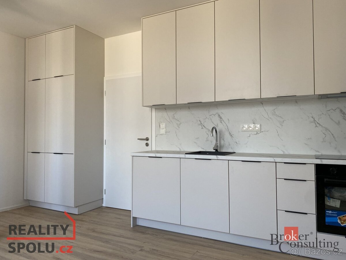Pronájem, byty/1+kk, 26 m2, Rolnická 151/62, Kateřinky, 7470