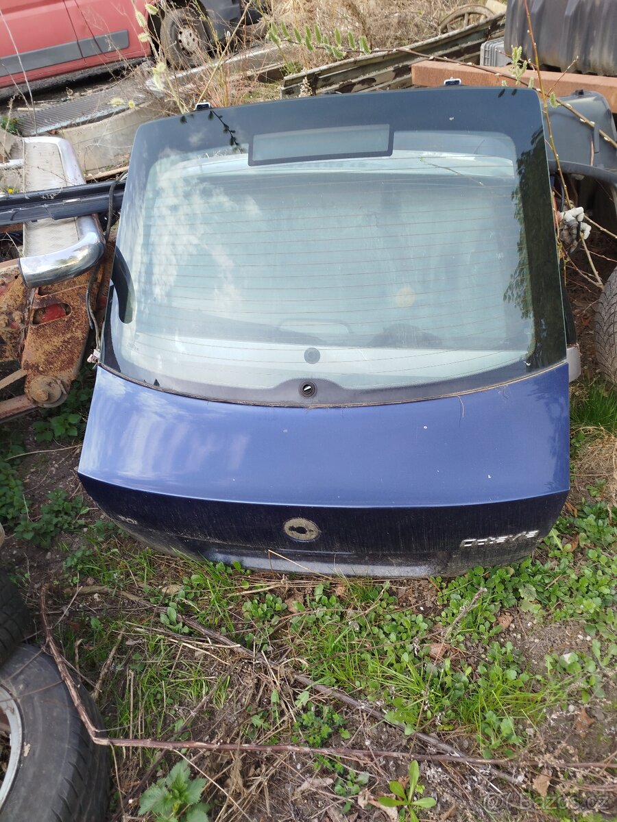 Zadní 5.kufrové dveře Octavia 2 sedan