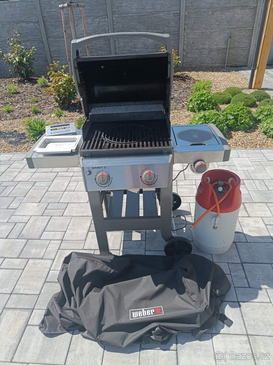 Plynový gril Weber Spirit II E-220 GBS, černý