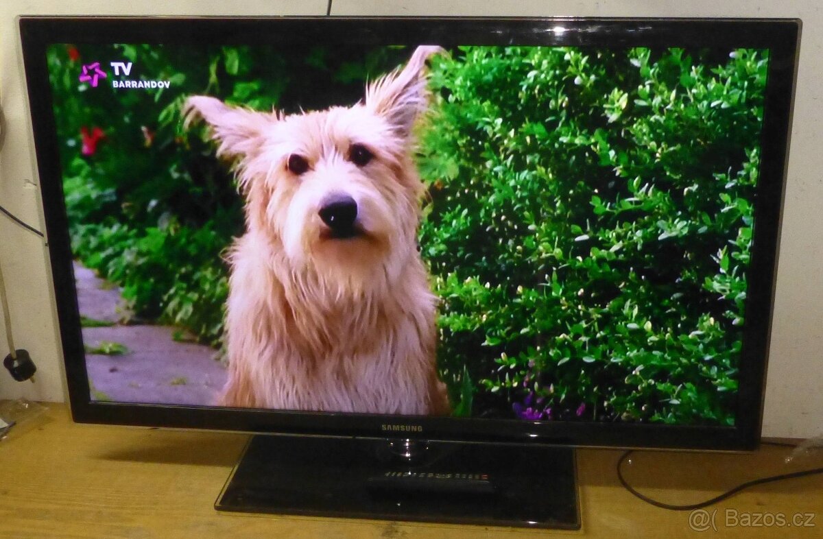 LED televize 102cm SAMSUNG, 40 palců, nemá DVBT2