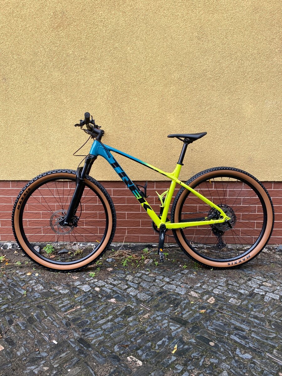Trek X-Caliber 9 Horské kolo