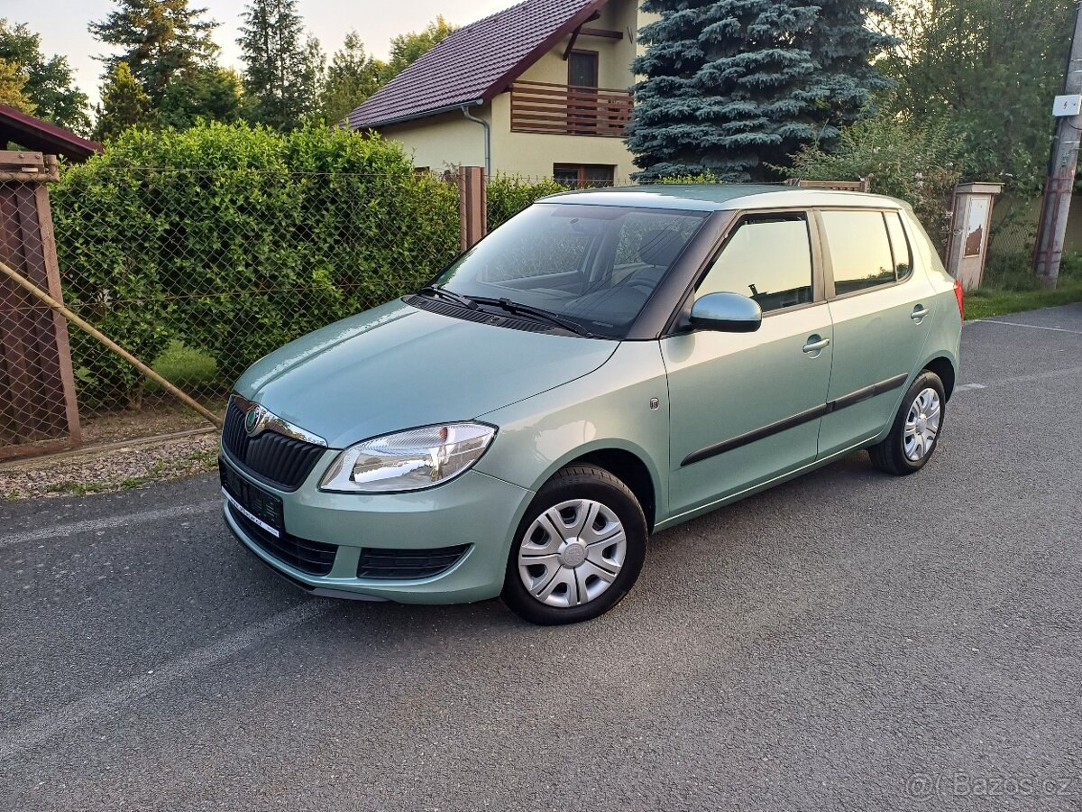 Škoda fabia FACELIFT 1.2 ...rok 2012