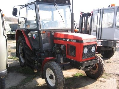 Traktor Zetor 5211