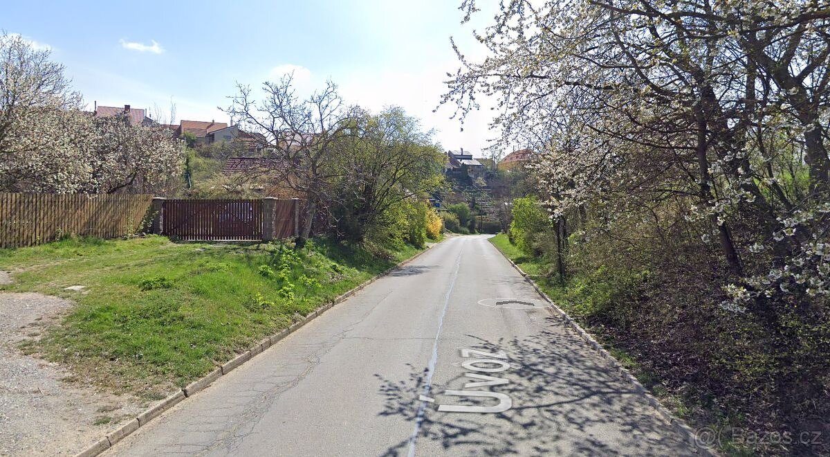 stavební pozemek Pozořice (za Brno Slatina) 512m2