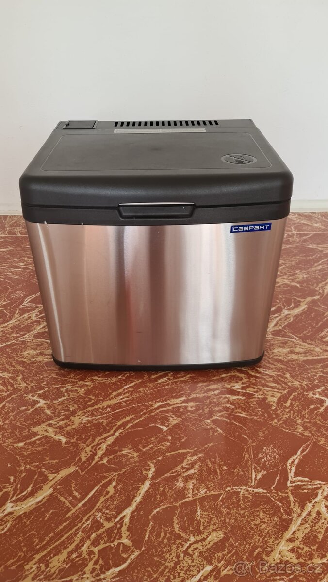 Kompresorová autochladnička Campart CB-8690. 42L