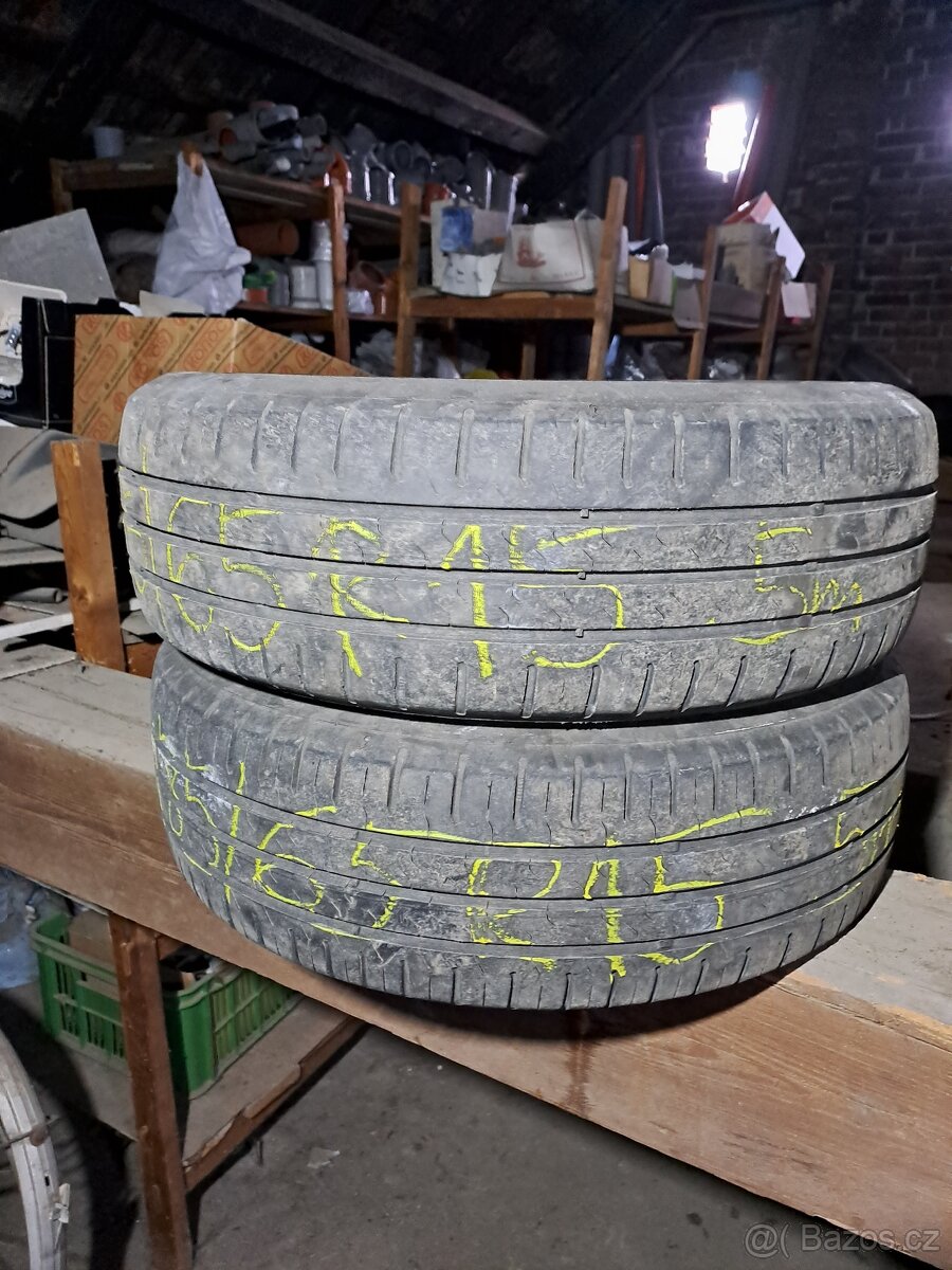 2x letní pneu 185/65 r15 Continental