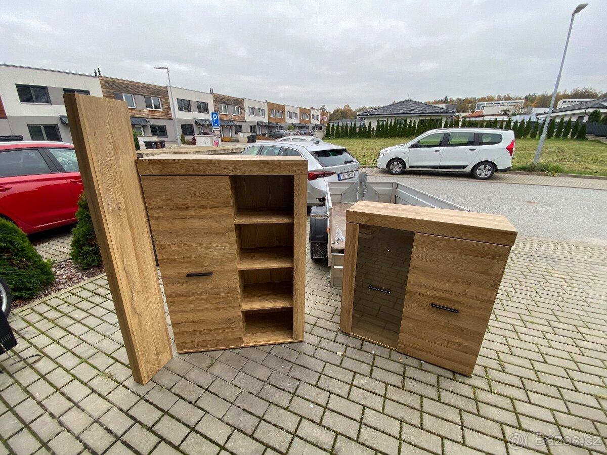 Obývací stěna.