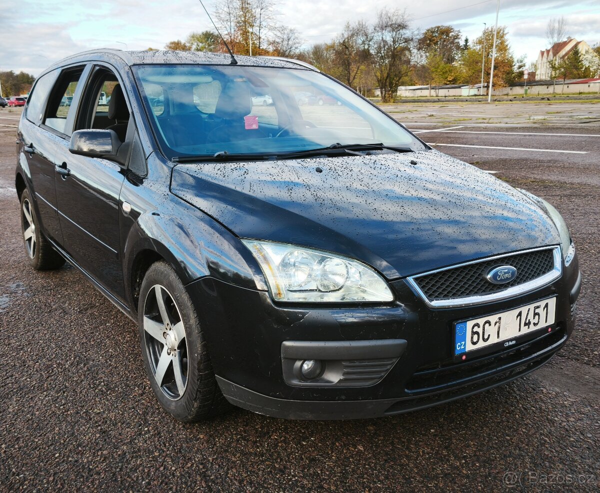 Prodám Ford Focus Ghia 1.6 benzín v dobrém stavu
