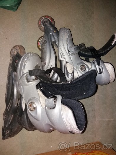 Kolečkové brusle-stavitelné.