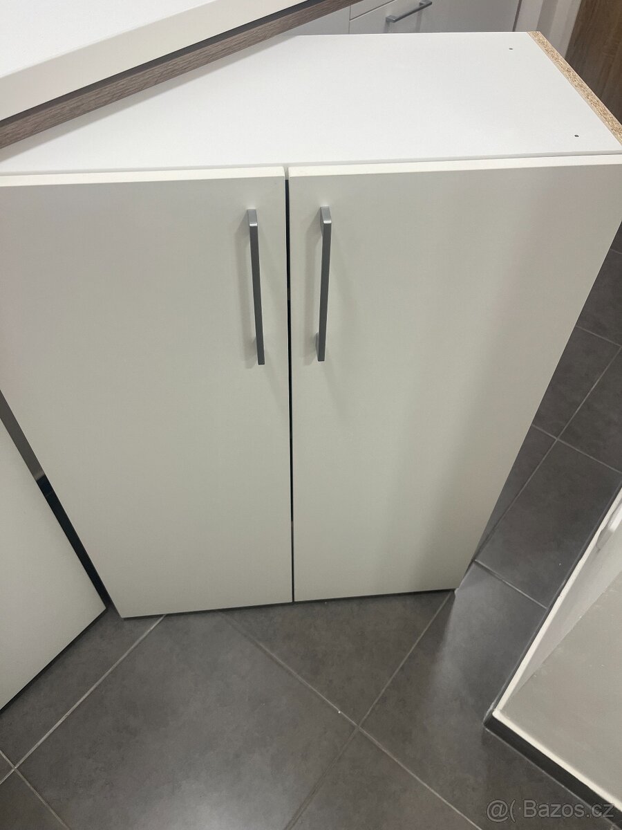 2 x Skříňka do šatny či kanceláře