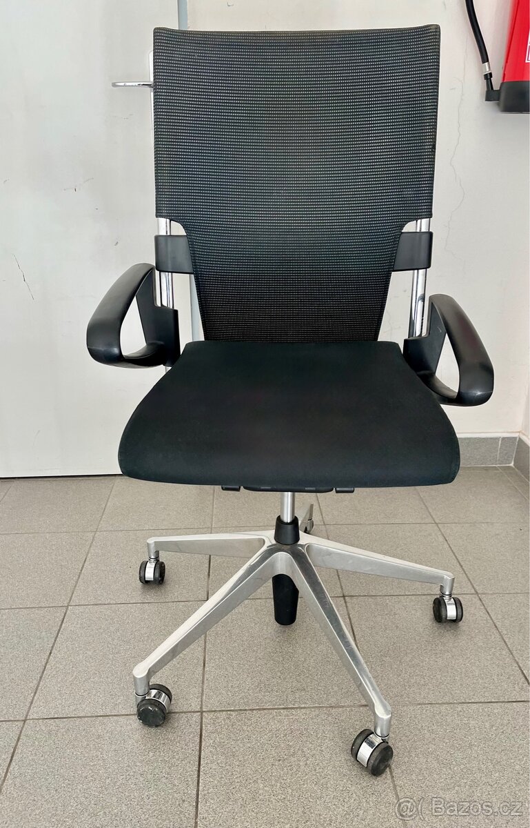 designová kancelářská židle Brunner