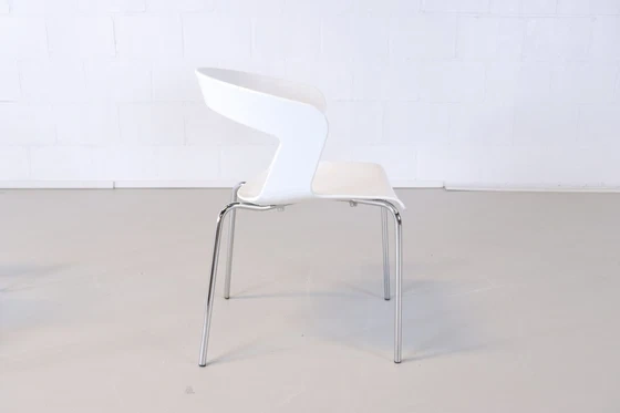 Značková židle Ibis bílá , nohy chrom