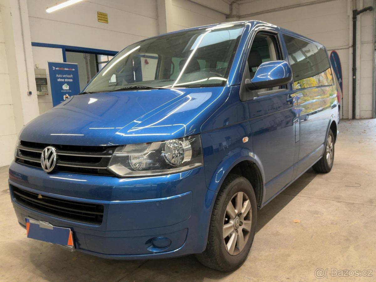VW Multivan T5 2.0 TDI 103kW,7.sedadel,Webasto,Tažné,Comfort