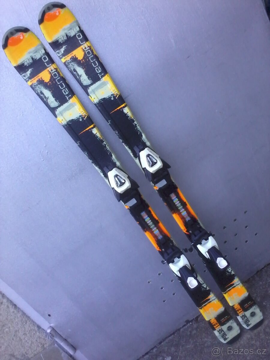 Lyže Tecno pro 130cm.
