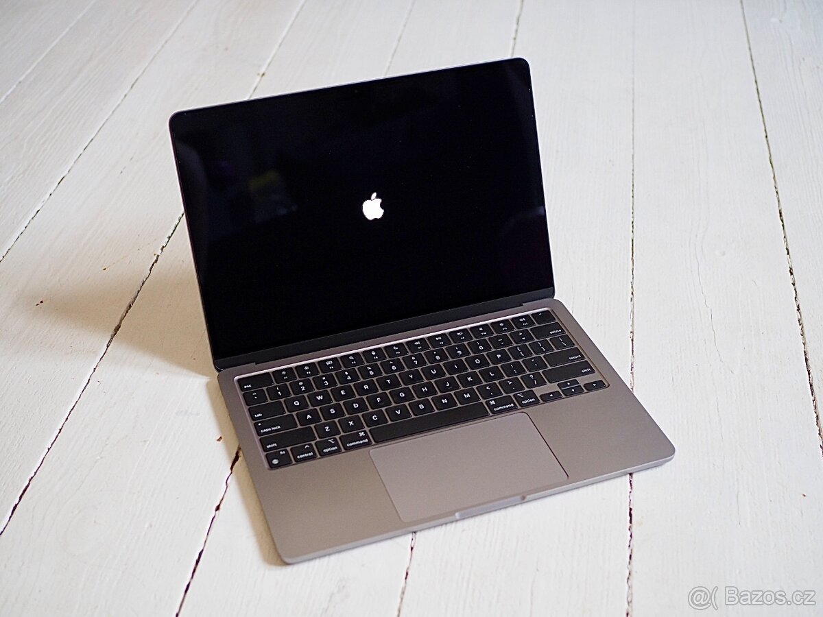 MacBook Air M2 – 512 GB / 16 GB / Baterie 97% / Záruka