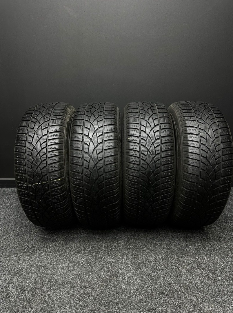 Sada pneu Dunlop 205/60/16