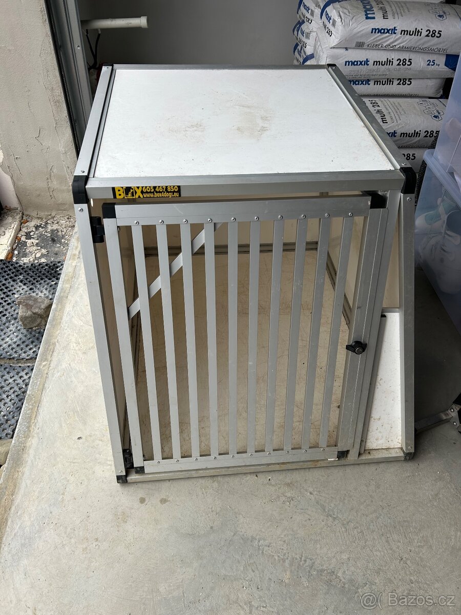 Přepravní klec pro psa