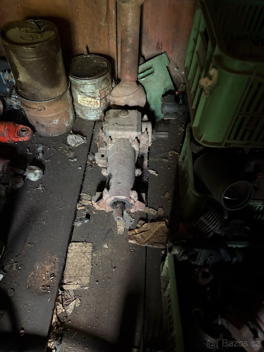 Uhlová převodovka na mulčovač