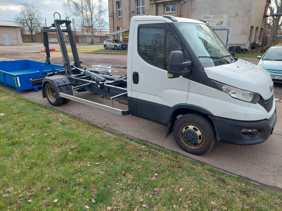 Iveco Daily 3.0 nafta, 50c/35, rok 2019, tažné 3,5tuny