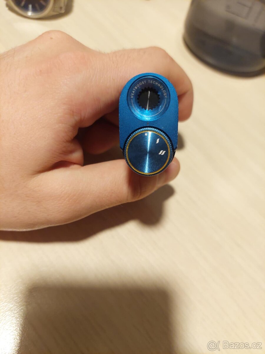 GLO Hyper+ (modré) – zařízení na zahřívání tabáku