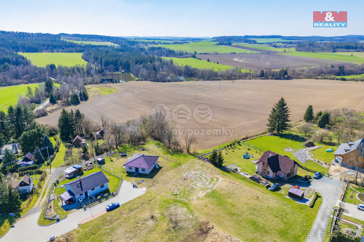 Prodej pozemku k bydlení, 808 m², Skořice