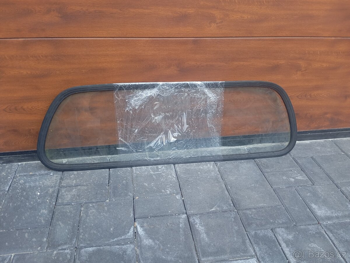 Sklo Mezistěny Škoda Felicia Pickup včetně těsnění