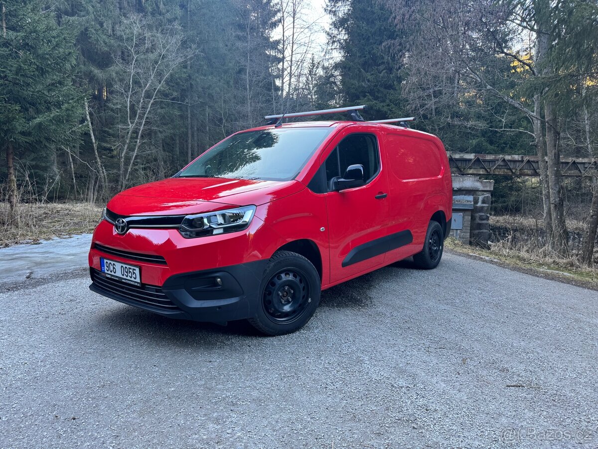 Toyota proace city