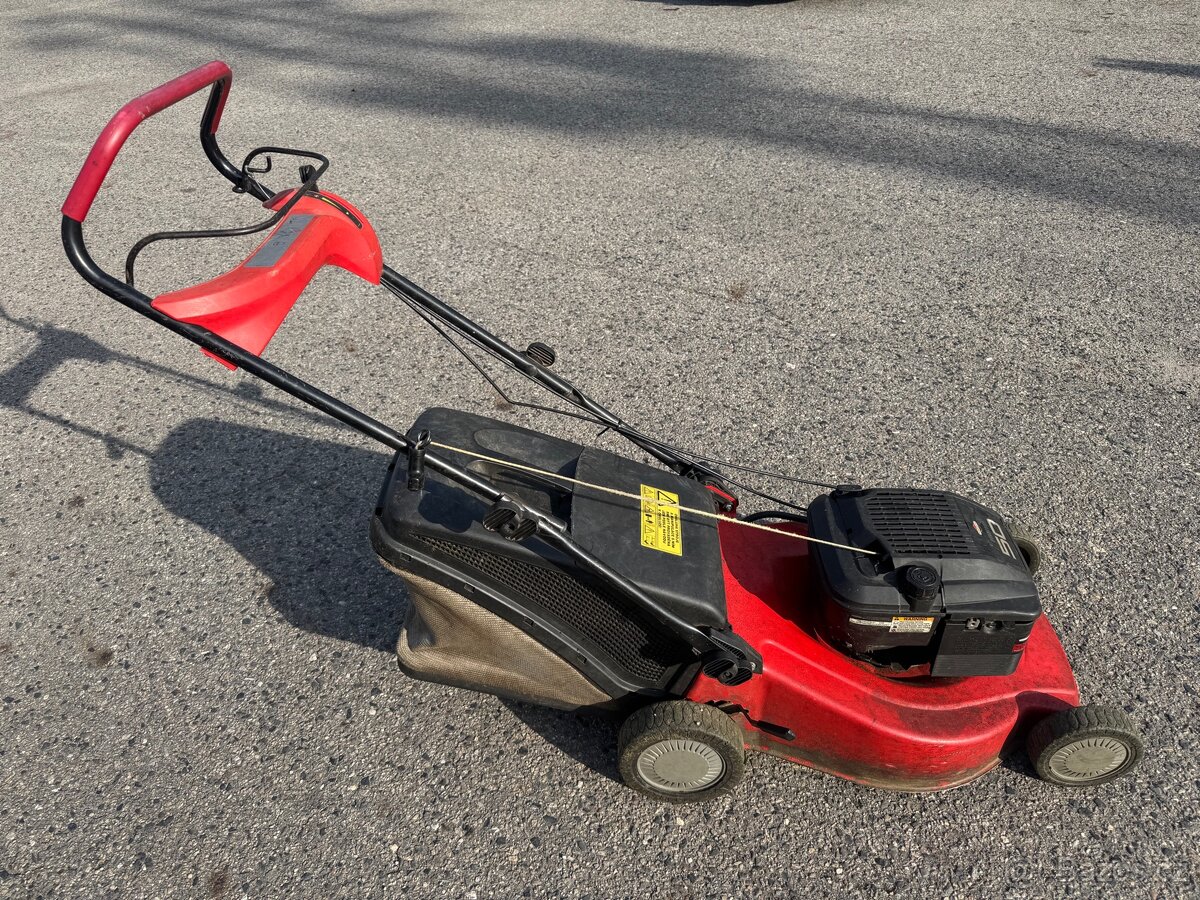 Motorová sekačka Mountfield