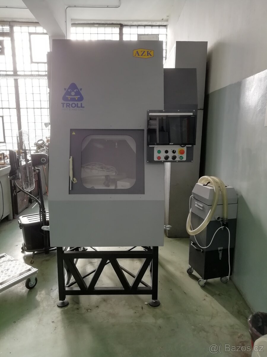 CNC fréza HWT E 442, 5 osá