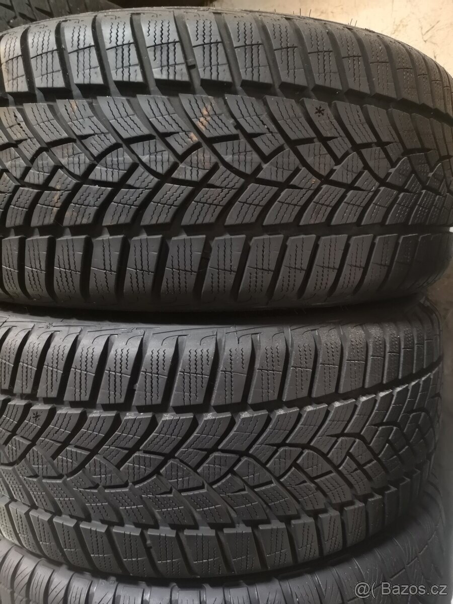 215/40 r18 215/40/18