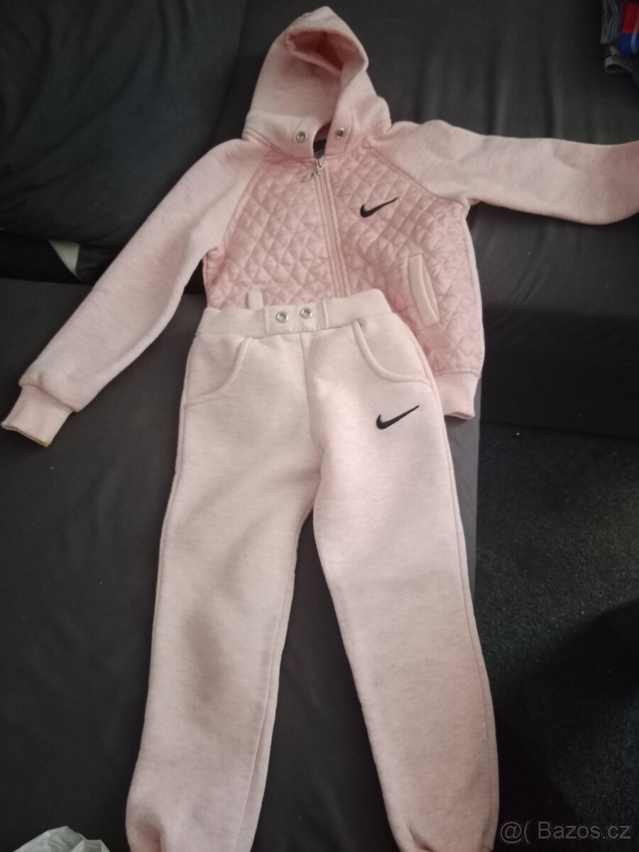 Tepláková souprava Nike