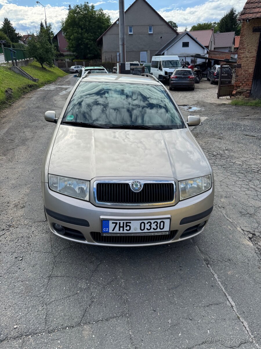 Škoda fabia kombi 1,4 16v 55kw 2004