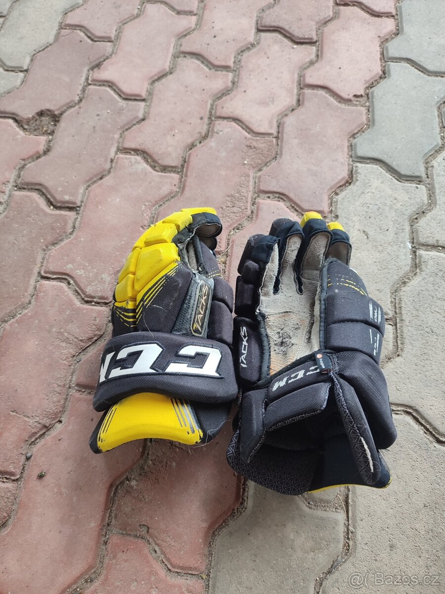 Hokejové rukavice CCM