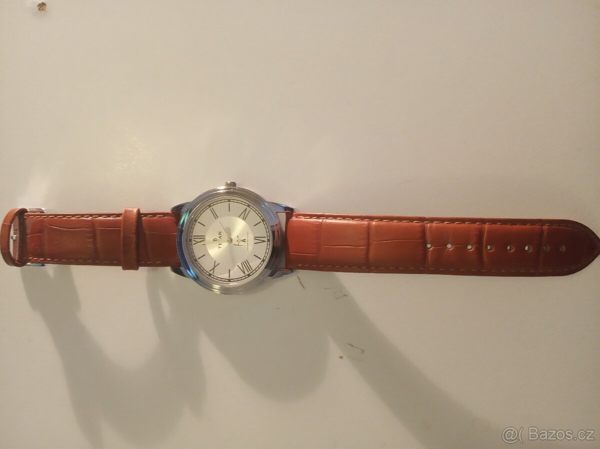 Luxusní hodinky Titan