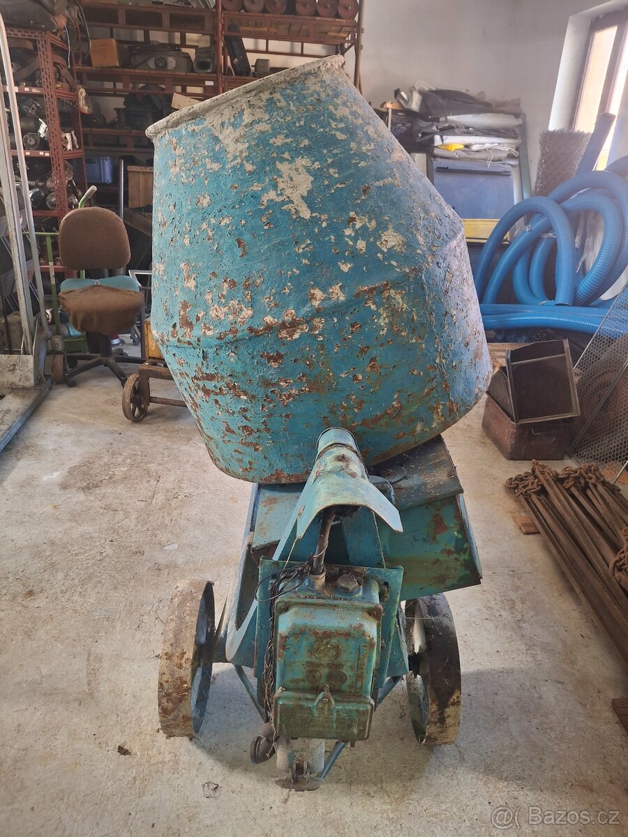 Míchačka malty a betonu na 3 kolečka