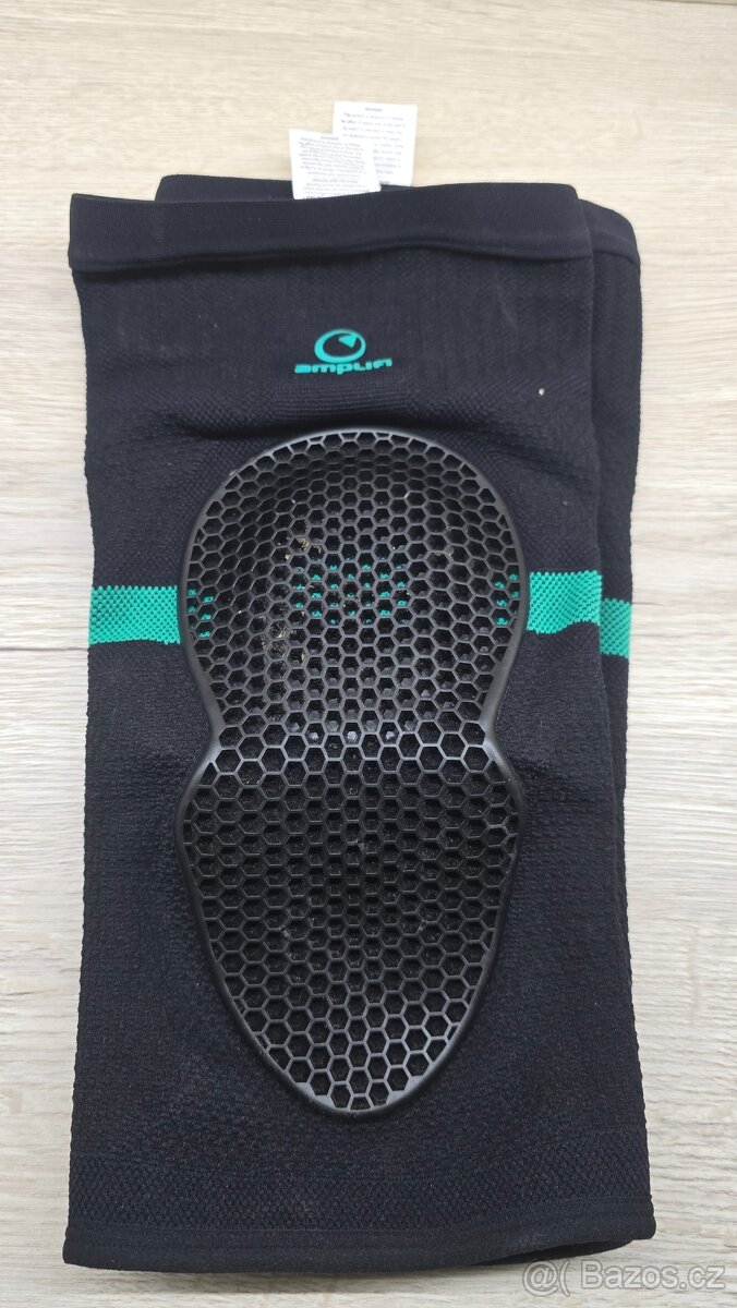 Amplifi MKX Knee Chrániče kolen