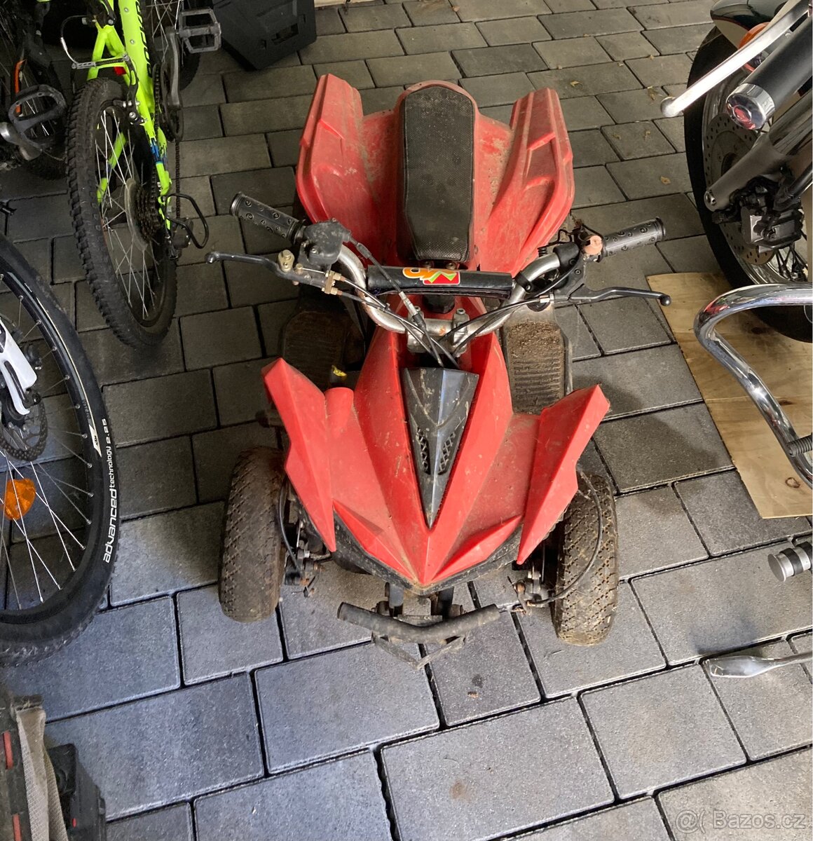 Dětská čtyřkolka