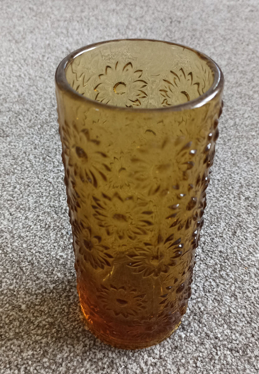 Váza "kopretiny", Rudolf Jurnikl, sklárna Rosice