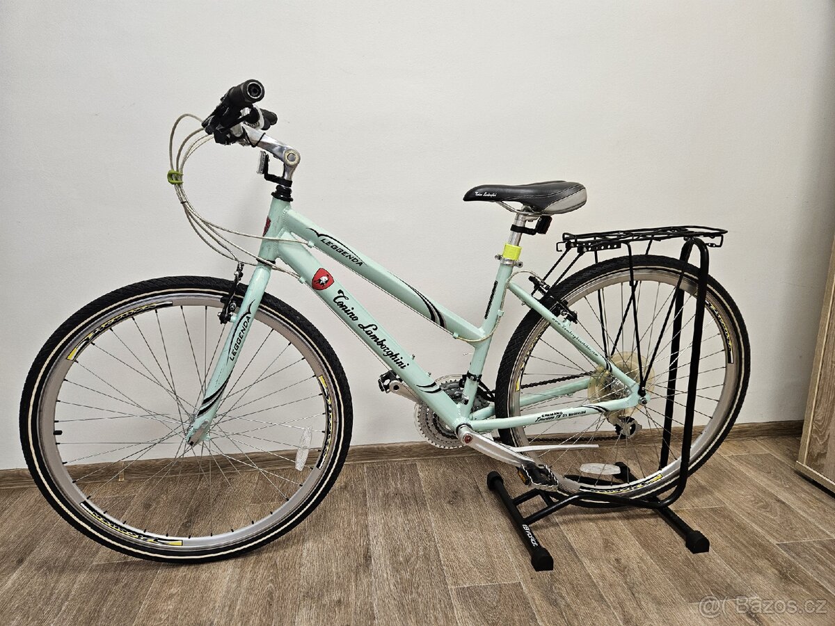 Krásné dámské kolo