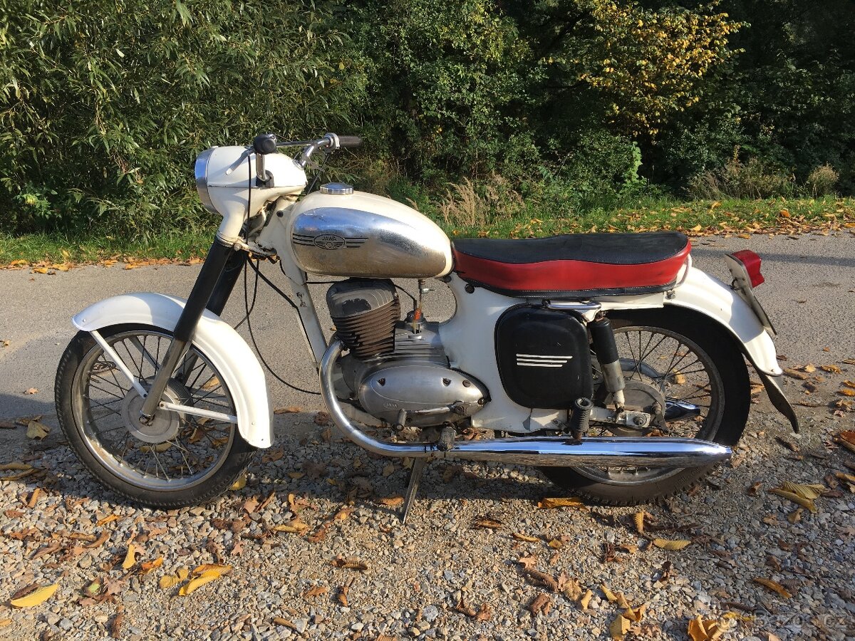 Jawa 250/590 Sport