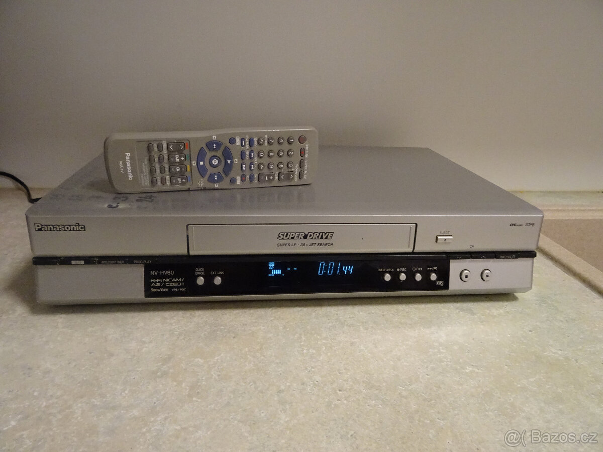 Špičkový videorekordér PANASONIC NV-HV60, 6 hlav,Hifi Stereo