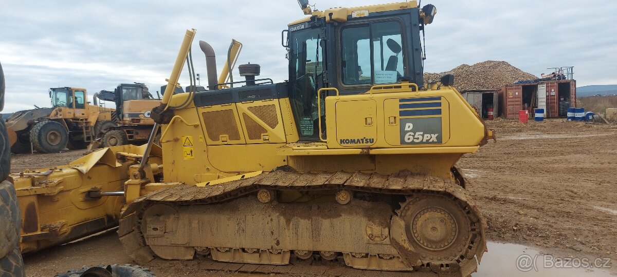 Buldozer Komatsu D65PX-18,