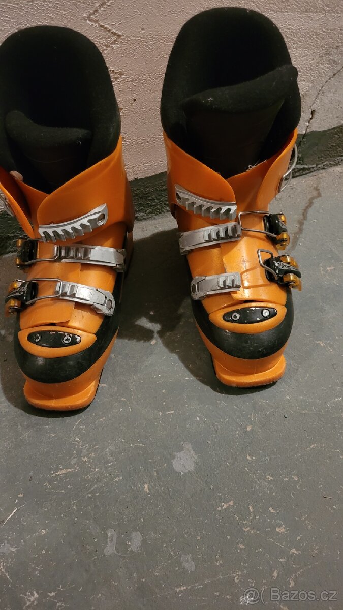 Prodám dětské lyžařské boty