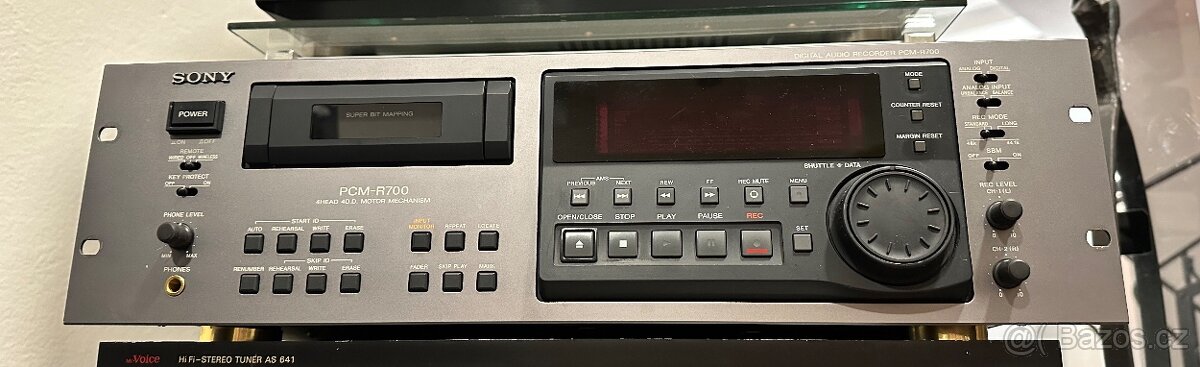 Sony PCM-R700 (DAT recorder)