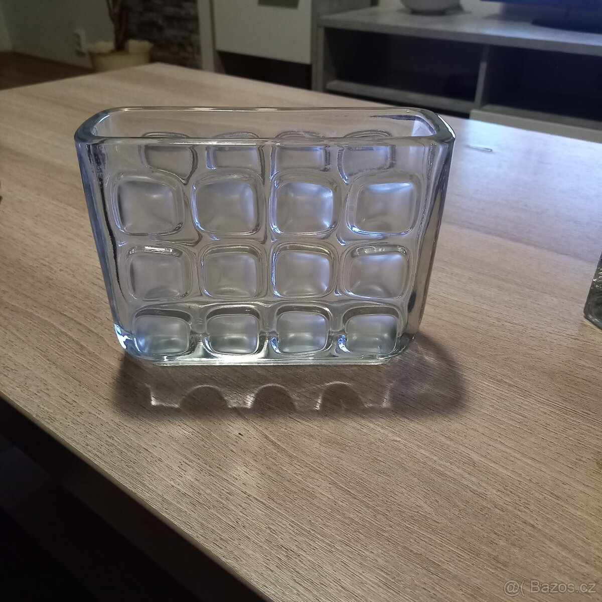 Skleněná váza žardiniera