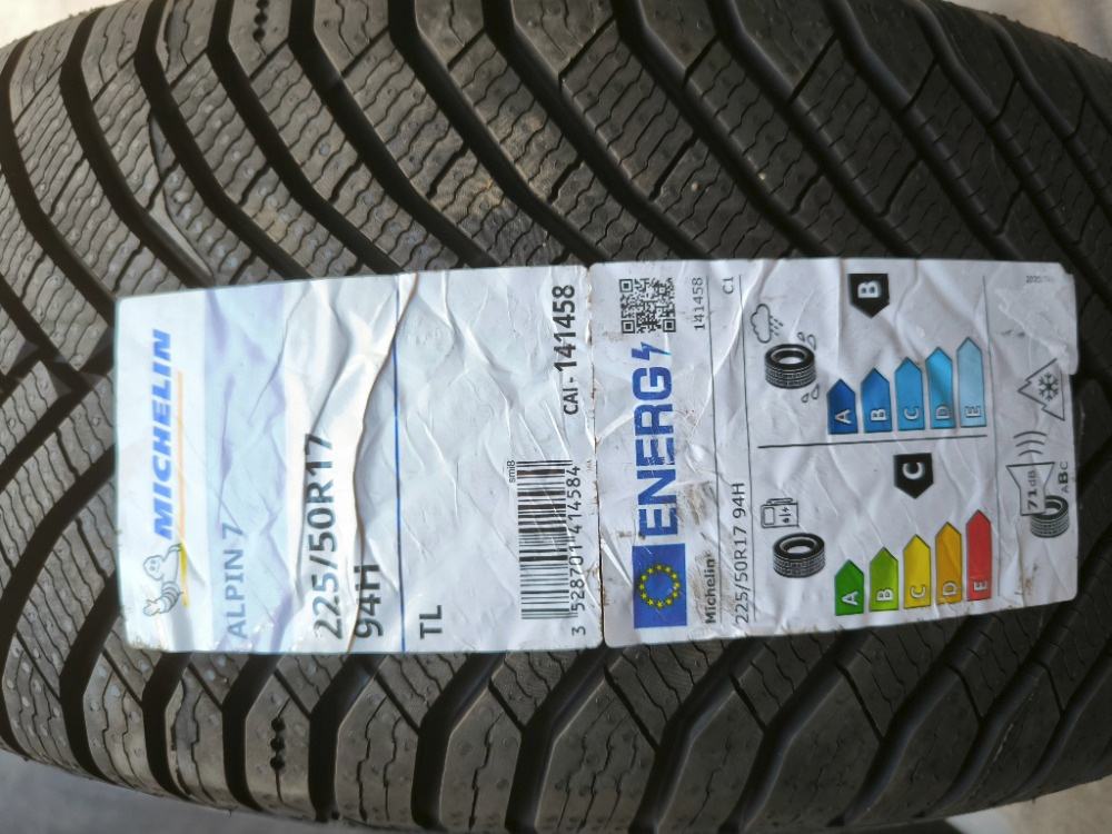 1x nová, nejetá zimní pneu michelin 225/50 r17