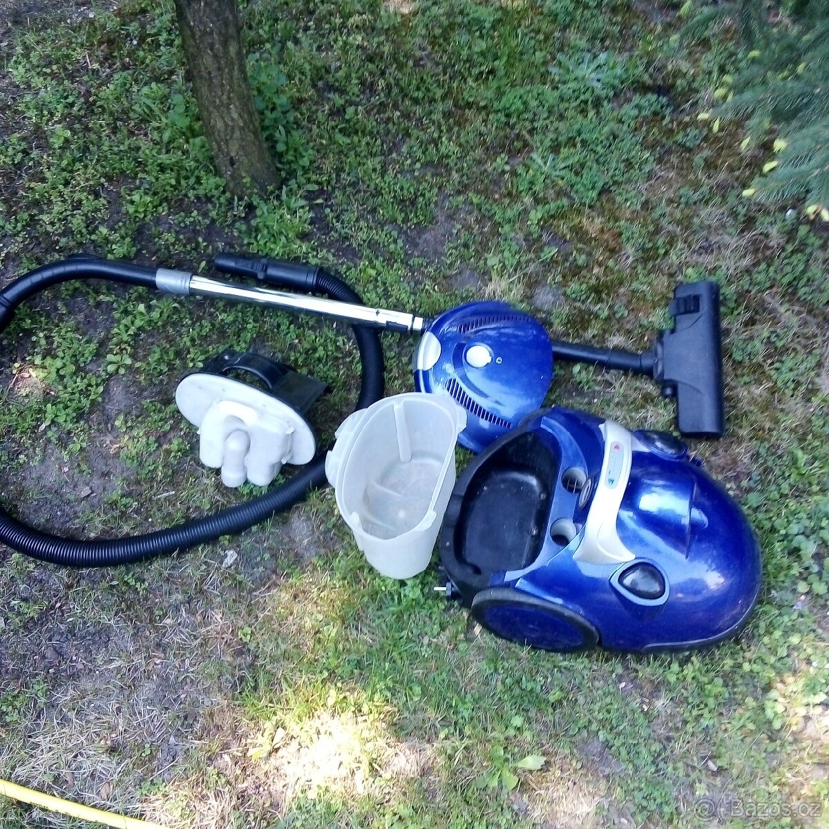 Vodní vysavač