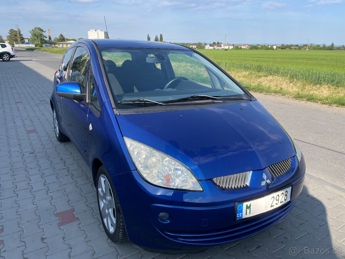 Mitshubishi Colt 1,2i najeto 80000km Klima